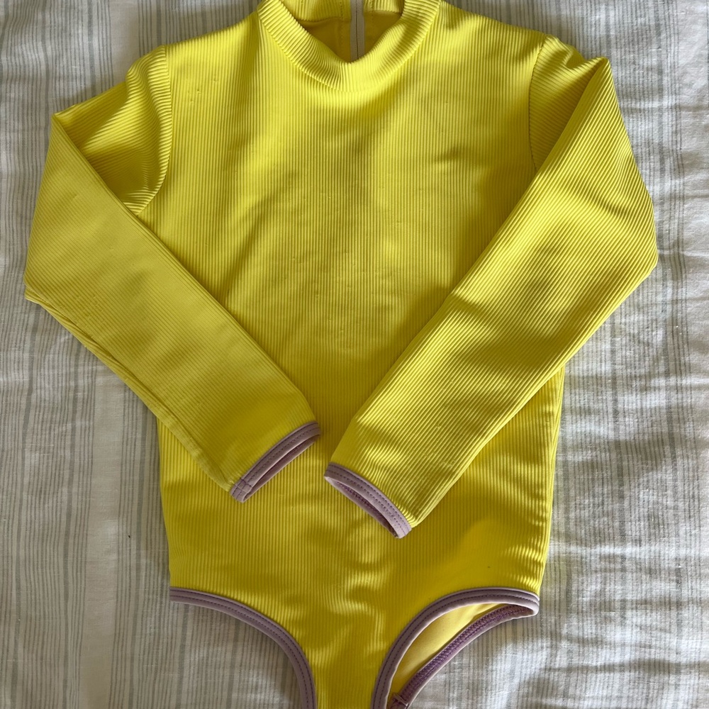 LainSnow - Girls Lain Mini Rashguard - Size 2/3 - Lemon/Lilac